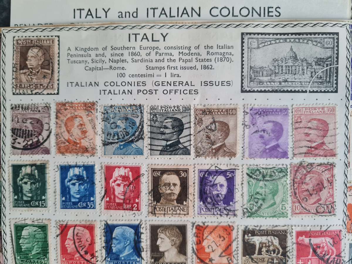 ITALY  >200 hinged on old album pages + 100 loose