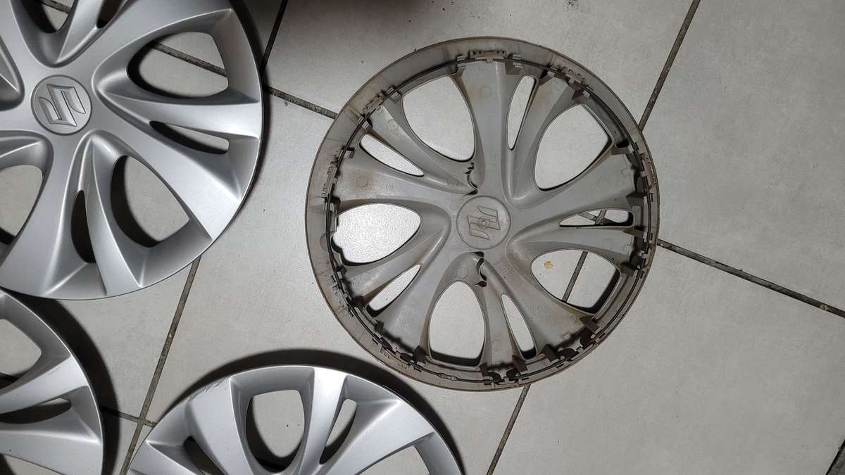 14" Suzuki OEM Hubcaps x4