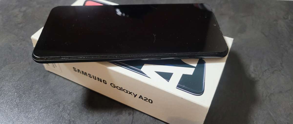 Samsung A20 32GB 4G Black