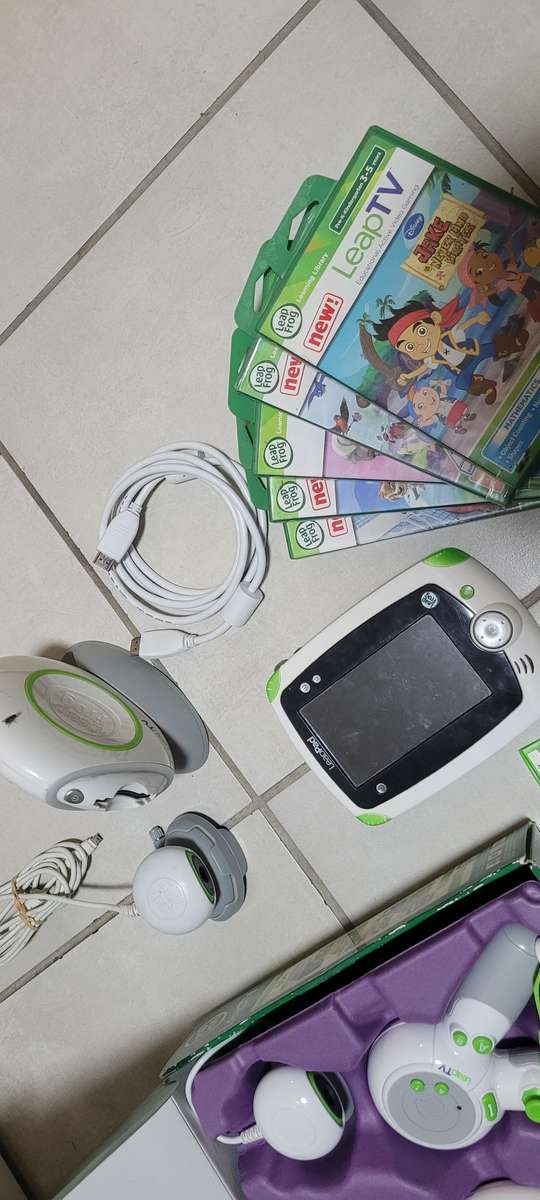 Massive Leapfrog Tv Console Bundle