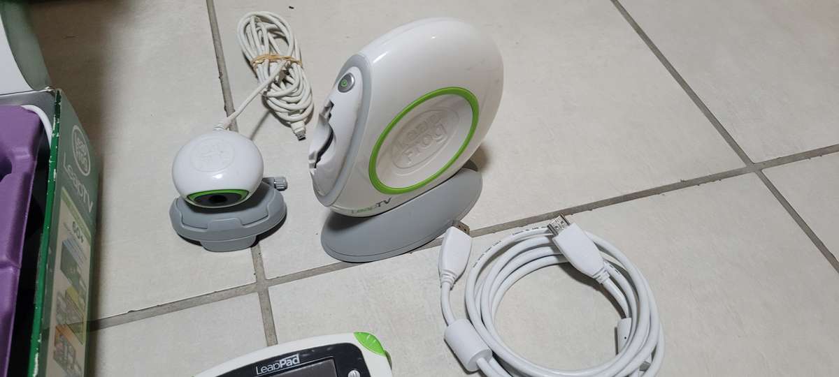 Massive Leapfrog Tv Console Bundle