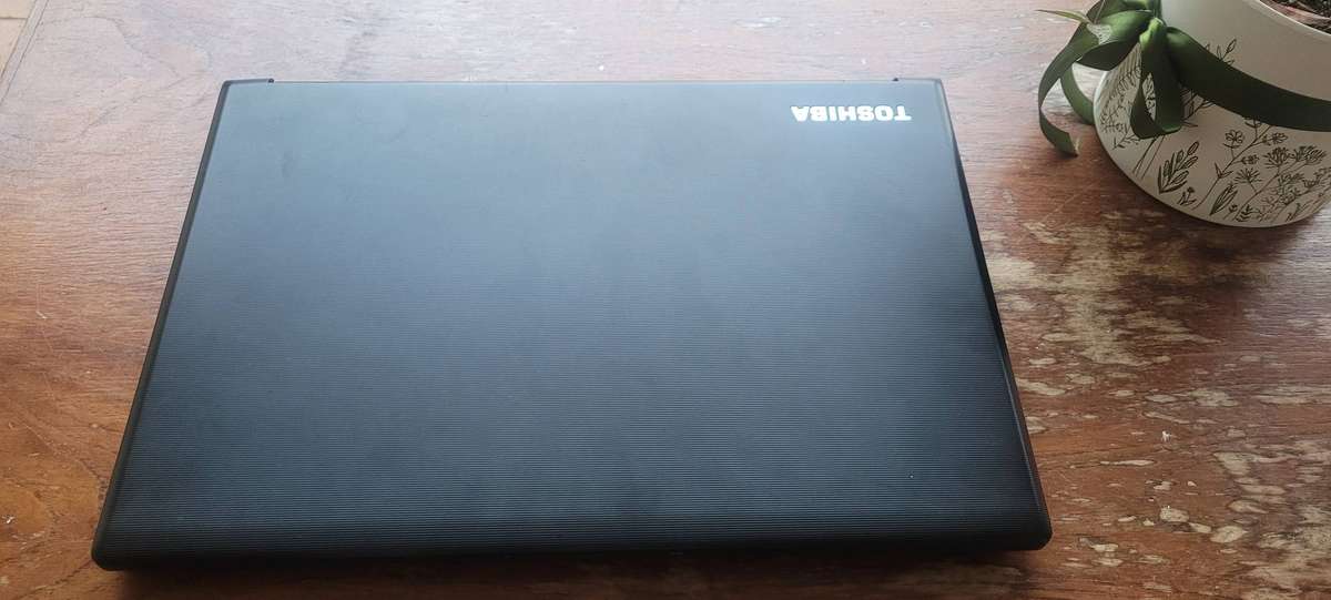 Toshiba Tecra C50 i3-4th Gen