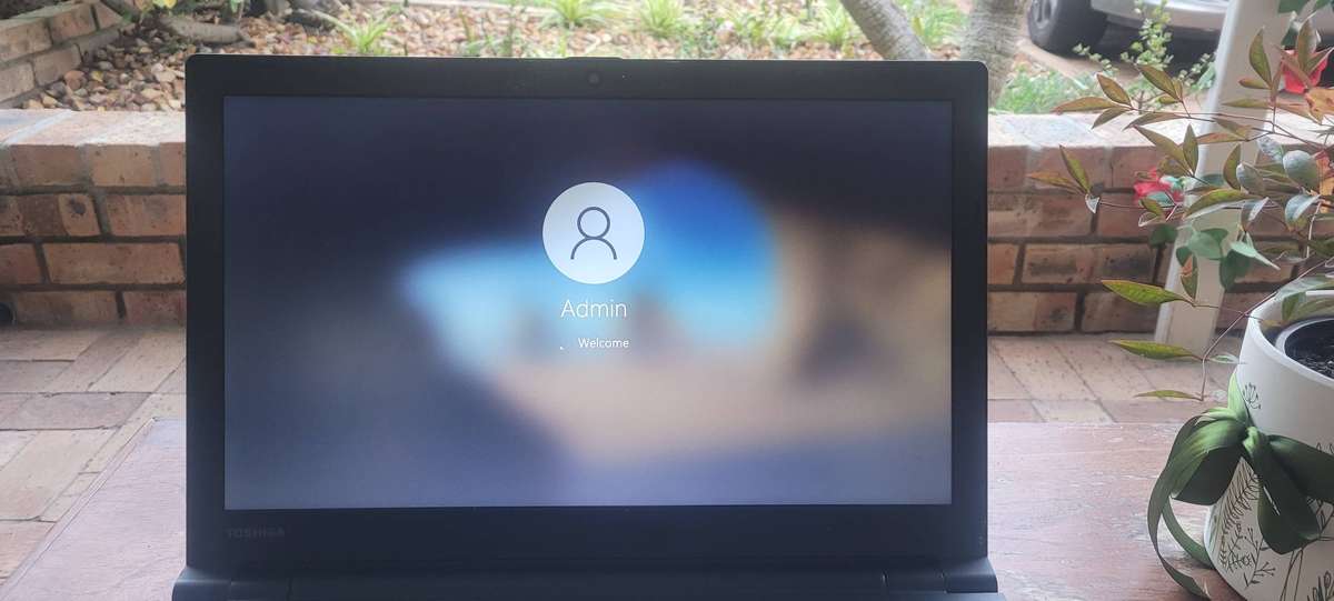 Toshiba Tecra C50 i3-4th Gen