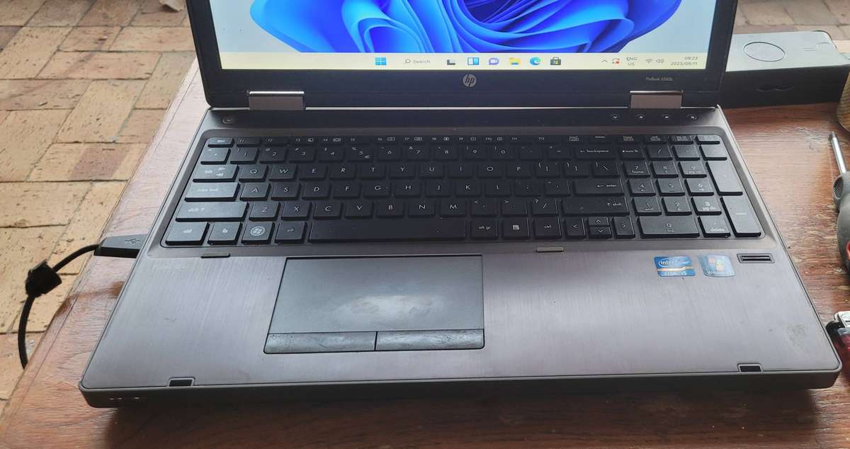 *Late Entry*Hp Probook i5 6560b