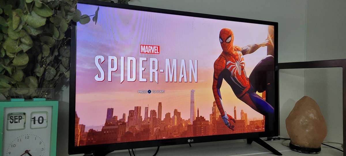 PS4 Slim Console 500Gb Control Immaculate