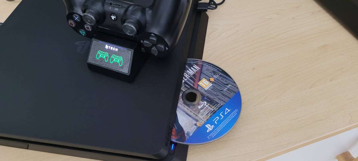 PS4 Slim Console 500Gb Control Immaculate