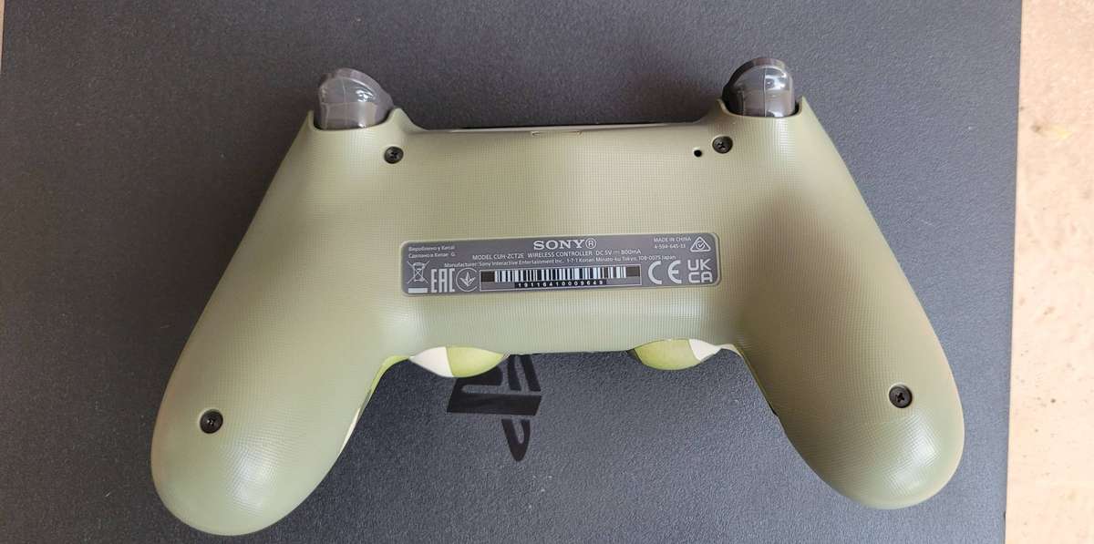 PS4 Slim Console 500Gb Control Immaculate