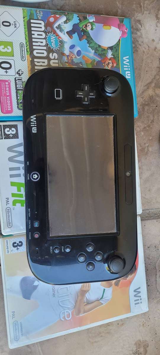 Wii U Console 32Gb with Accessories
