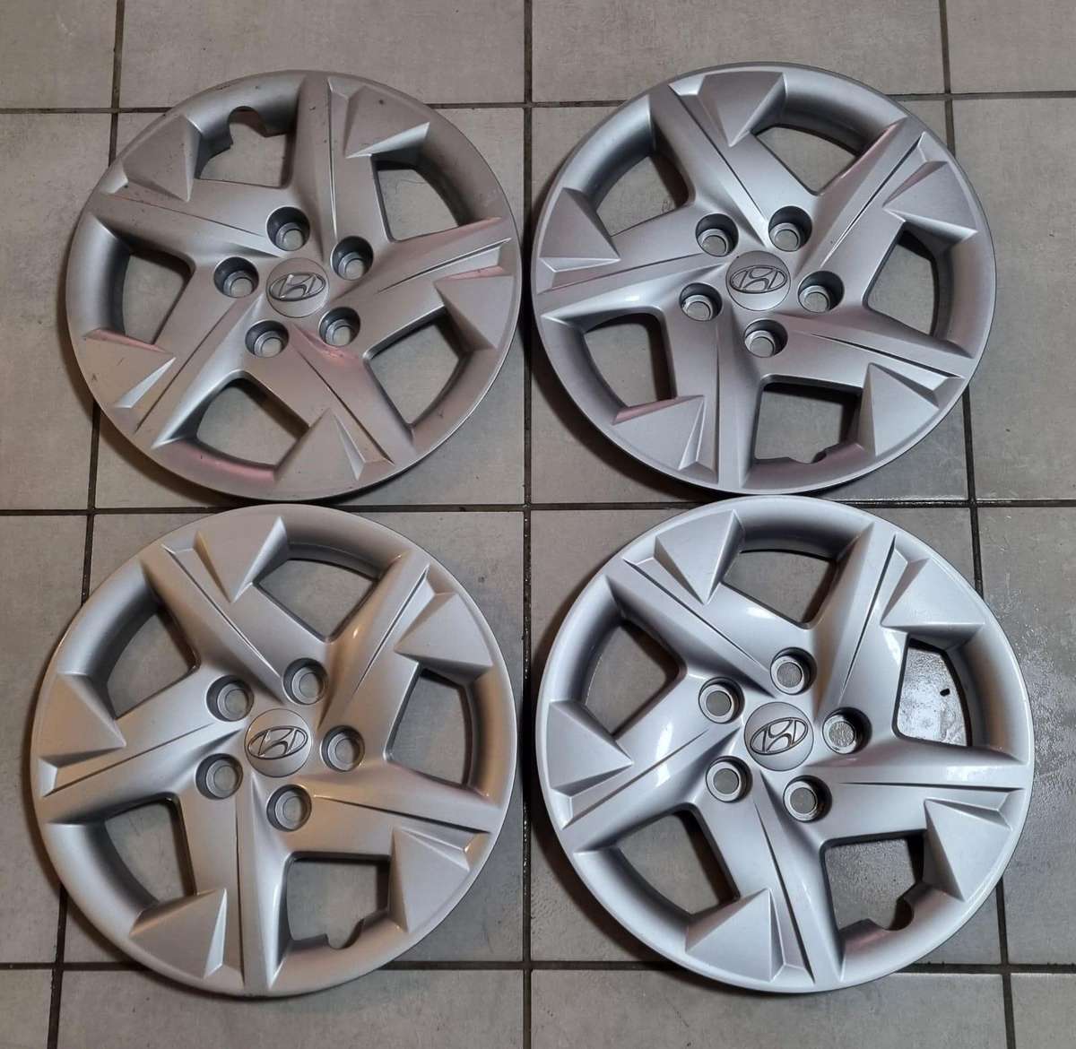 4x Hyundai Venue 15" Hubcaps