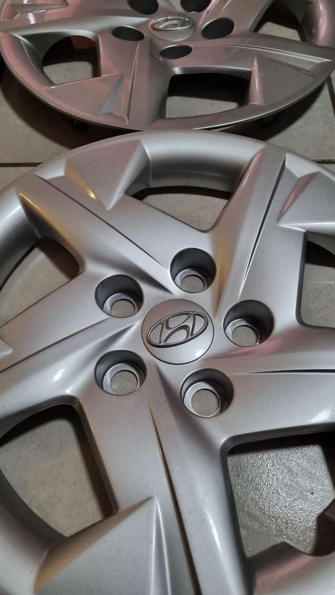 4x Hyundai Venue 15" Hubcaps