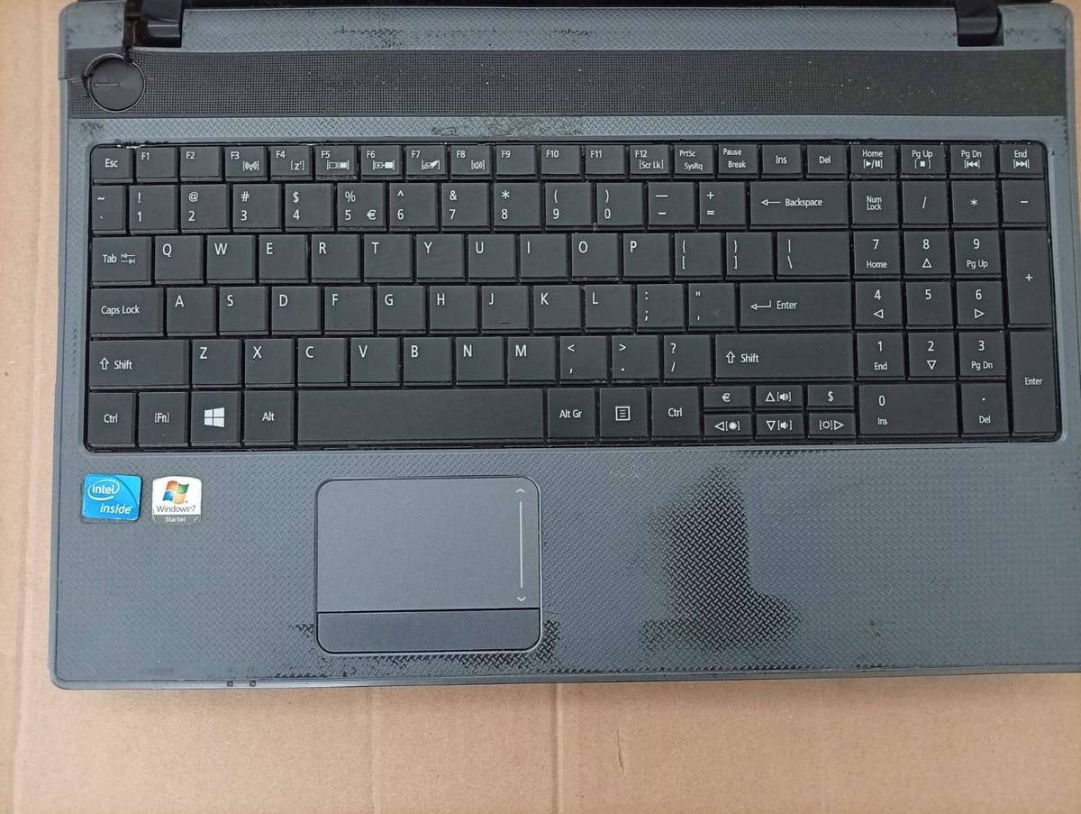 Acer Aspire 5333- Intel Celeron P4600-Intel HD Graphics-NON FUNCTIONING
