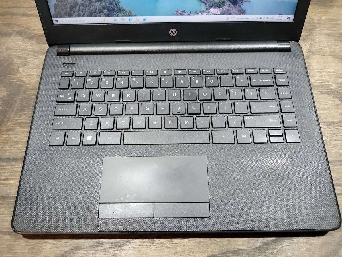 HP NoteBook-14-bs712tu - Intel Pentium - 8GB RAM - 256GB SSD - Windows 10 Pro