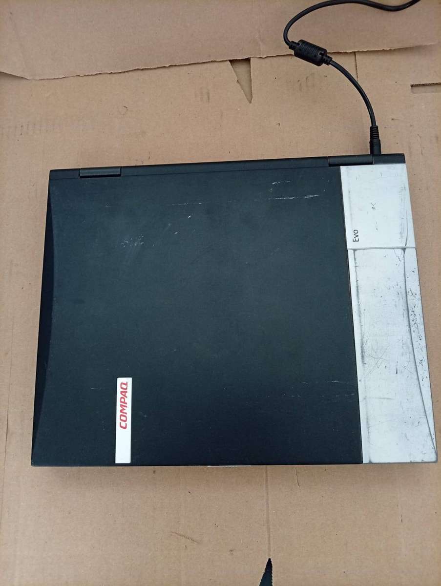 HP Compaq Evo N610c-Intel Pentium 4-ATI Mobility Radeon HD Graphics-512MB DDR1 RAM-30GB HDD-Win XP
