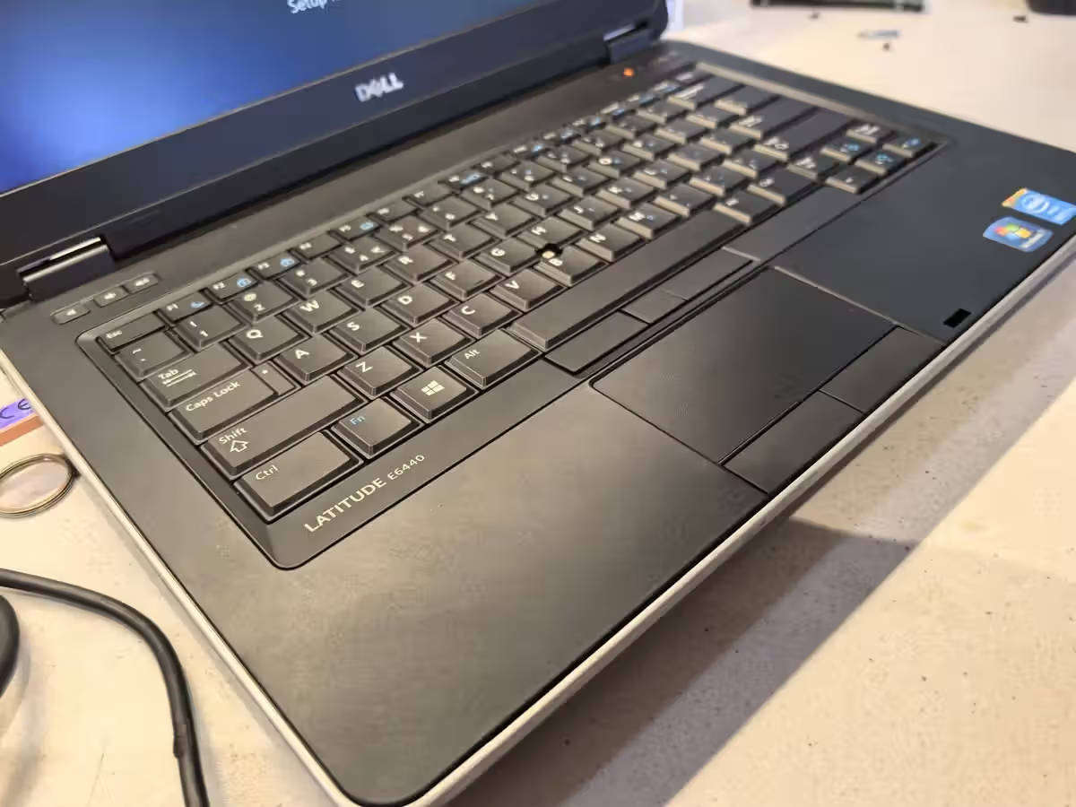 Dell Latitude E6440 - Intel Core i5 - 4GB RAM - 320GB HDD - Windows 10 Pro