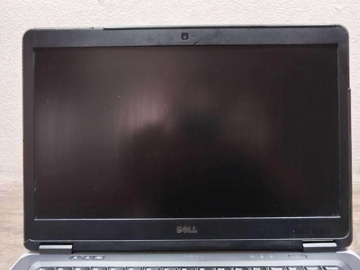 Dell Latitude E7440 - Intel Core i7 - 4GB RAM - 500GB HDD - Windows 11 Pro