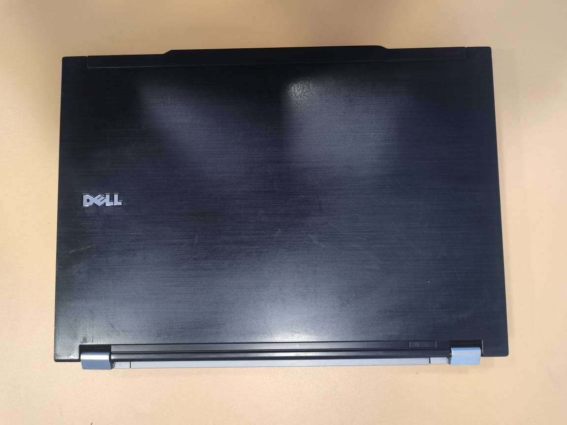 Dell Latitude E4300 - Intel Core 2 Duo @ 2.53GHz - 4GB RAM - 256GB HDD
