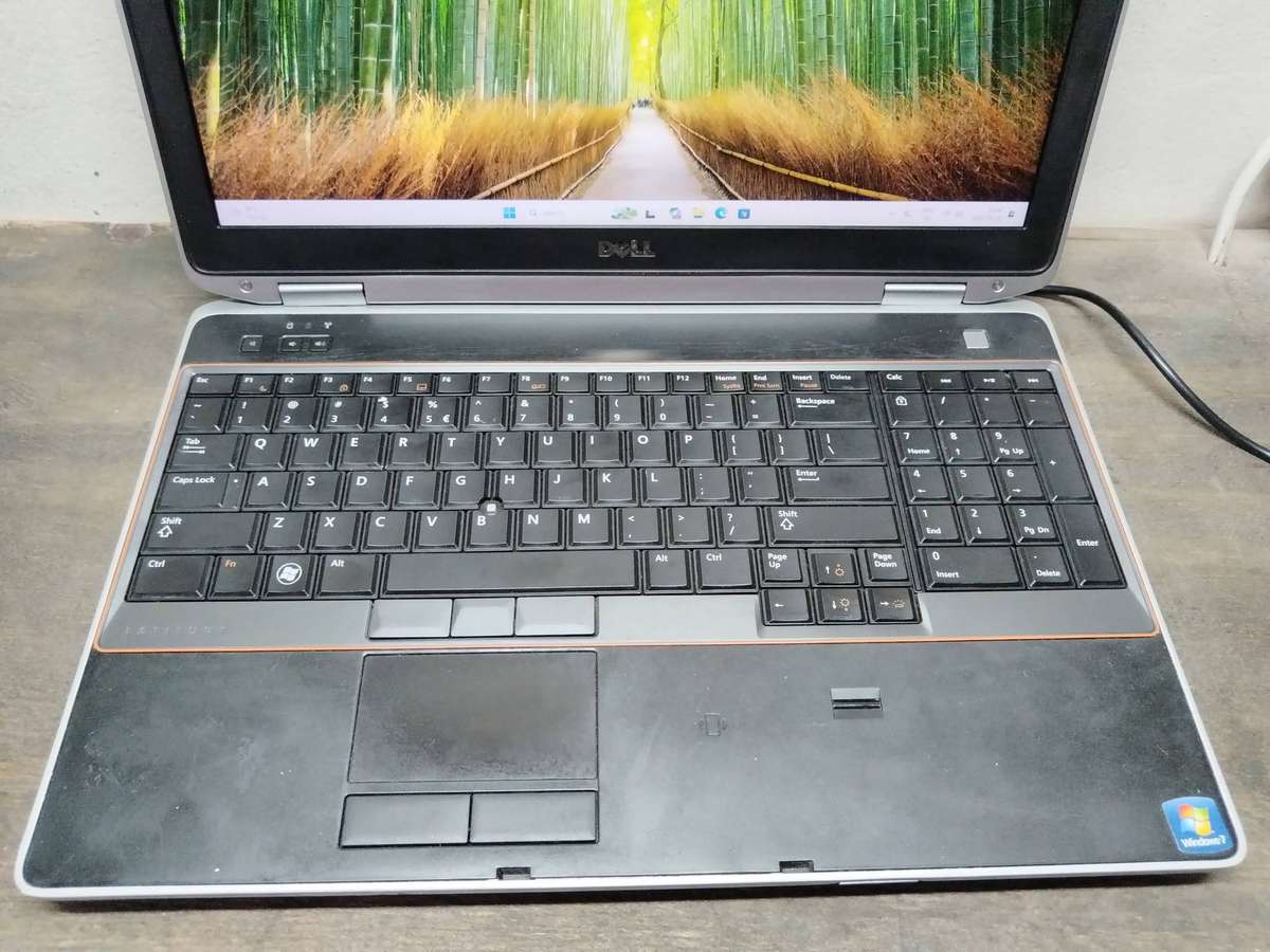 Dell Latitude E6520 - Intel Core i7 - 8GB RAM - 320GB HDD - Windows 11 Pro - NVIDIA Graphics