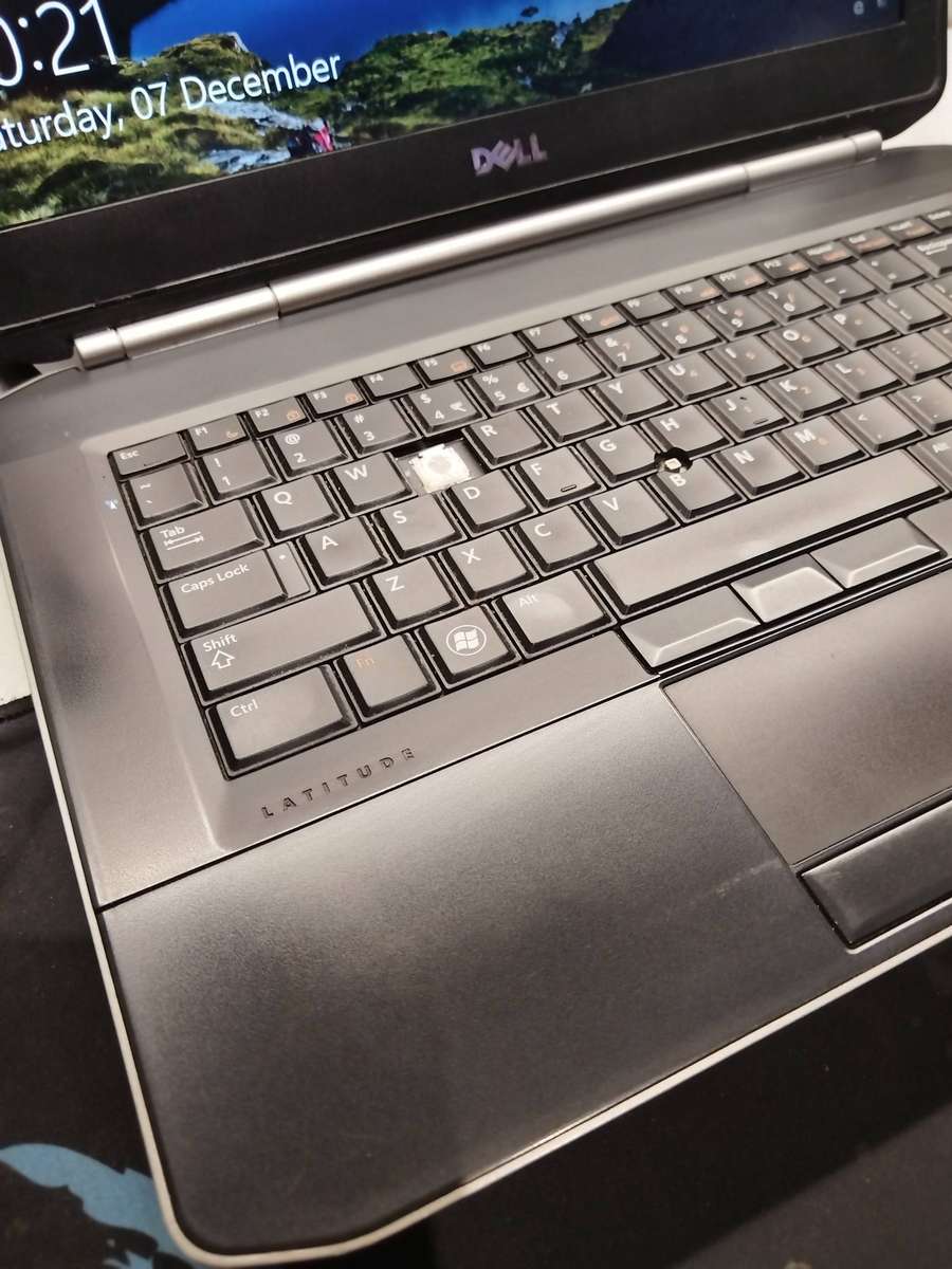 dell Latitude E5420 - Intel Core i3 - 2GB RAM - 750GB HDD - Windows 10 Pro - Intel HD Graphics