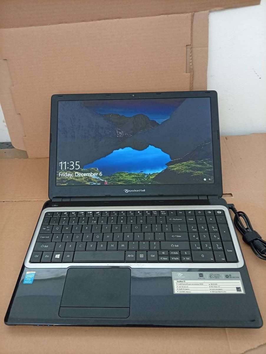 Packard Bell Easynote TE69BM-Intel HD Graphics-4GB DDR3 RAM-500GB HDD-Windows 10 Single