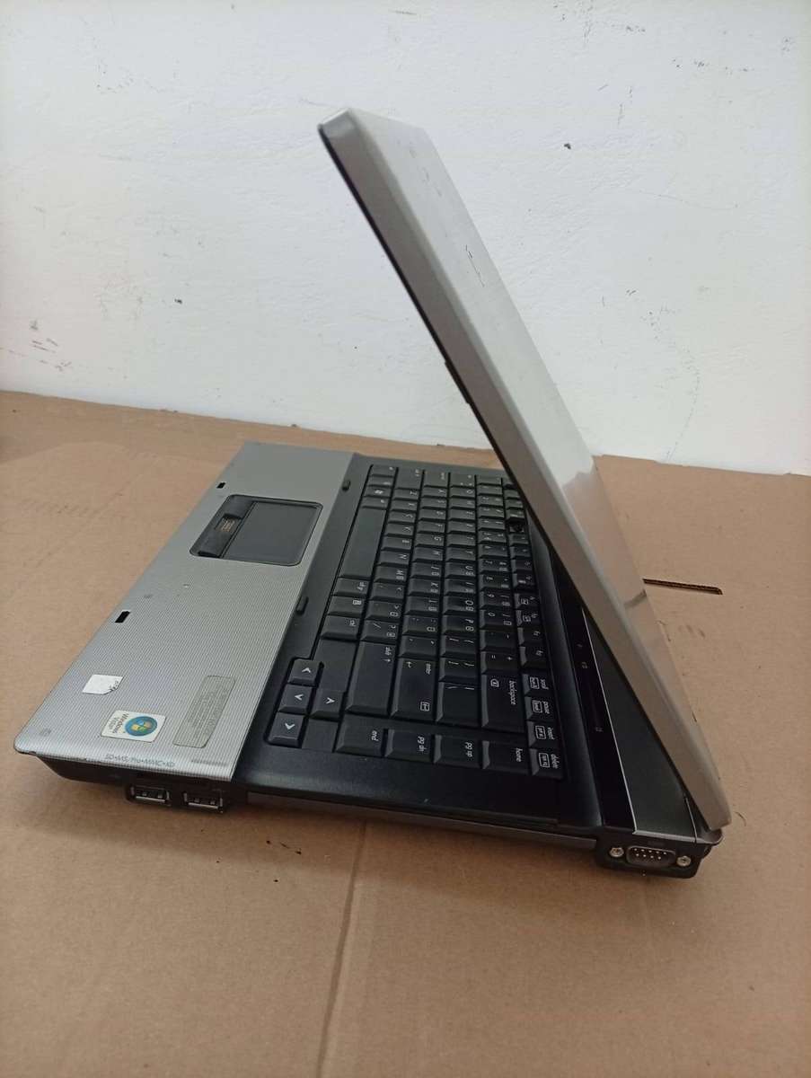 HP Compaq 6735b- AMD Turion X2 Dual Core-70-ATI Radeon HD 3200 Graphics-NON FUNCTIONING