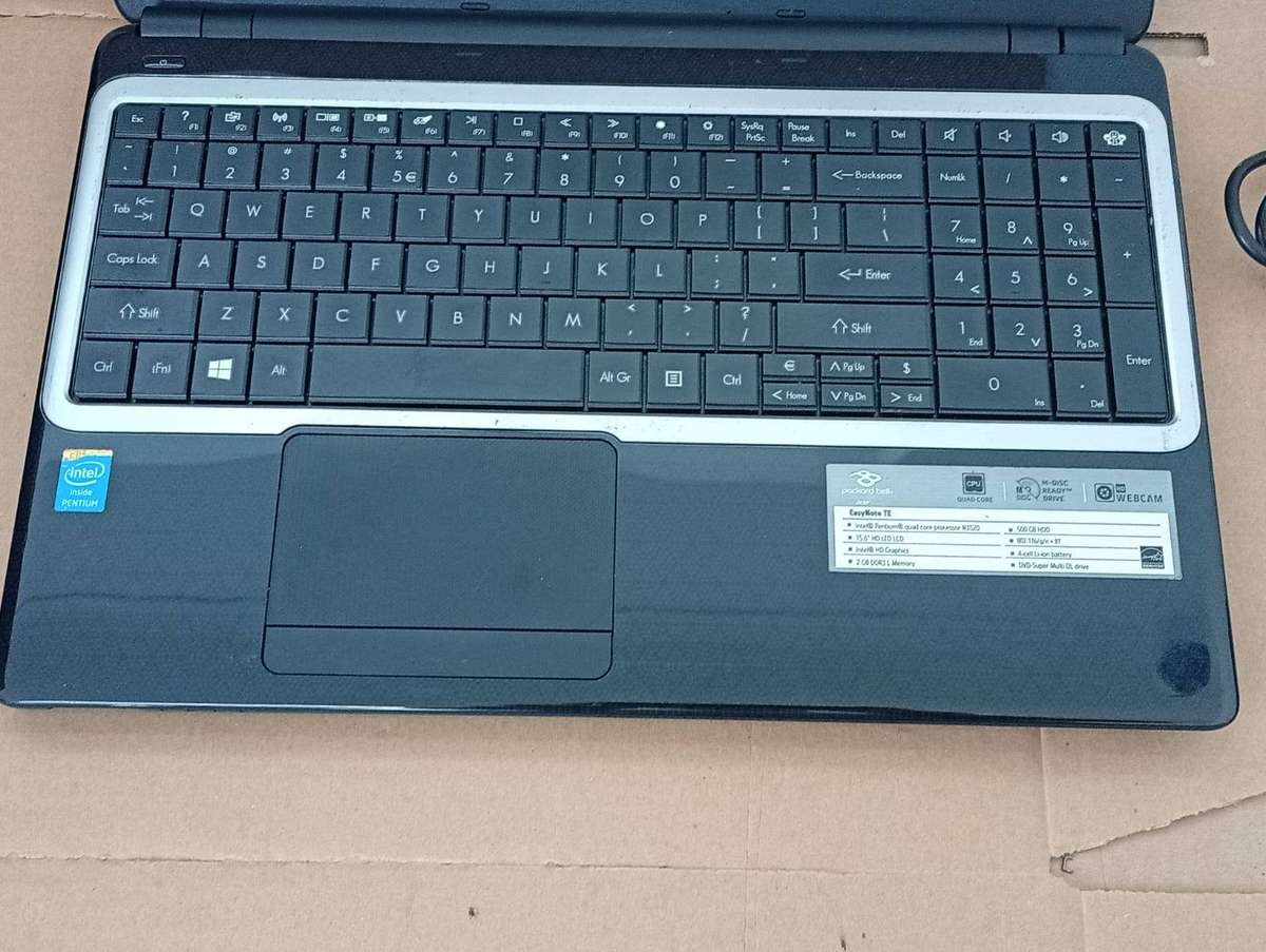 Packard Bell Easynote TE69BM-Intel HD Graphics-4GB DDR3 RAM-500GB HDD-Windows 10 Single