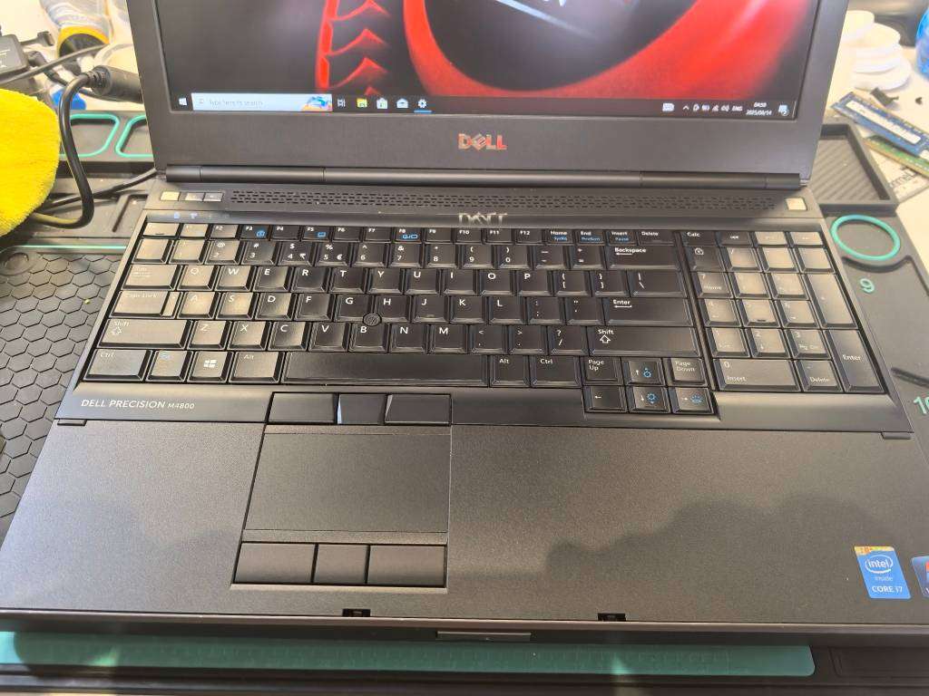 DELL PRECISION M4800, i7-4810MQ, 16GB RAM, 256GB SSD, FHD, AMD FIREPRO R9 M200X