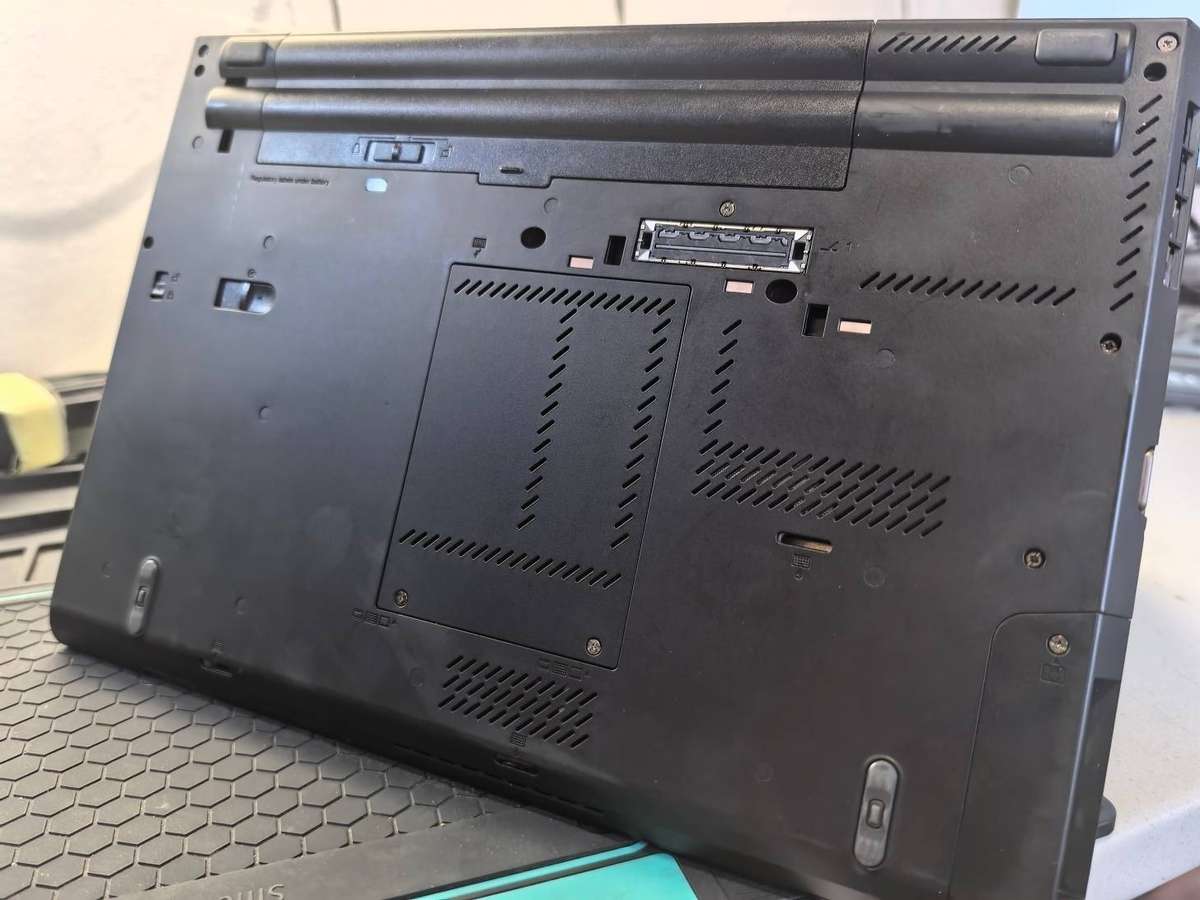 Lenovo ThinkPad T430, i5-3320M, 8GB RAM, 500GB HDD, DVD, HD+