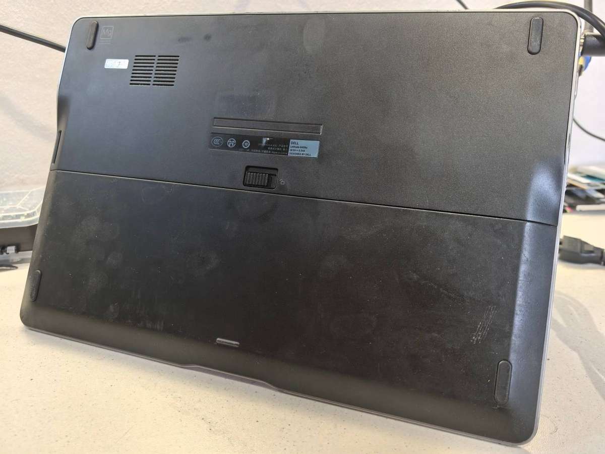 DELL LATITUDE 6430U ULTRABOOK, i5-3437U, 8GB RAM, 128GB SSD, HD+ DISPLAY