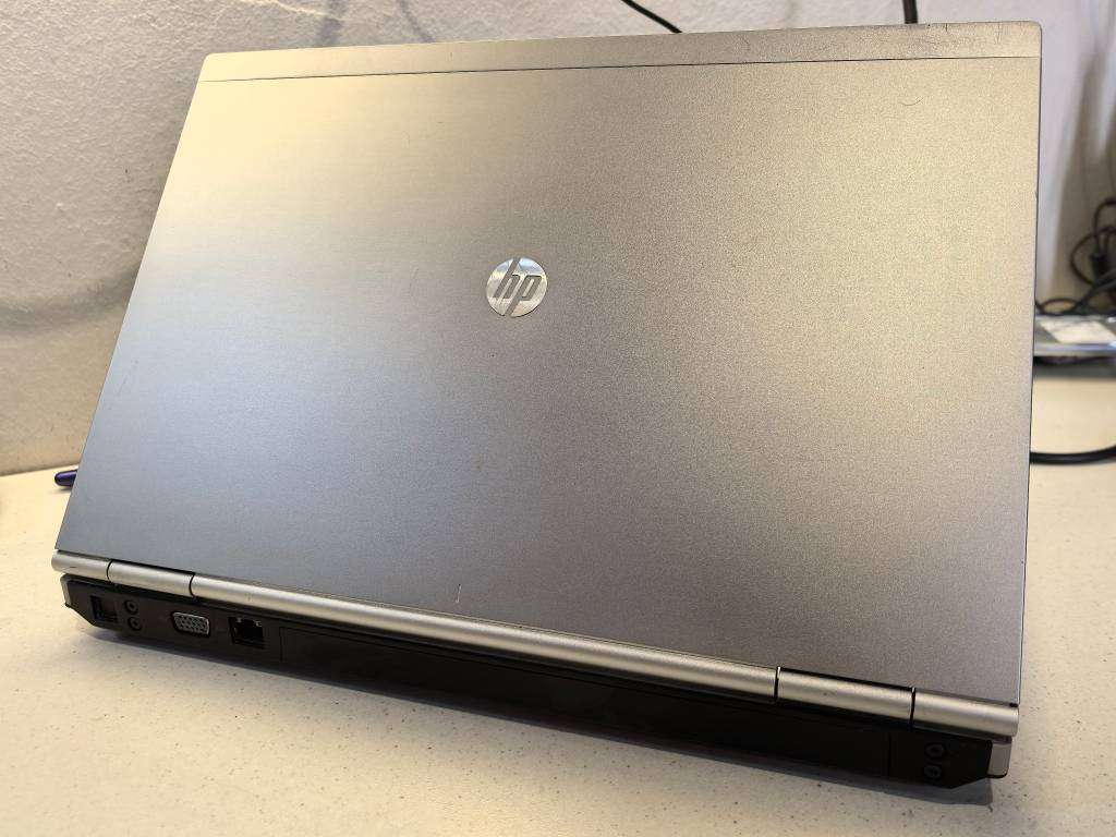 HP EliteBook 8460P - Intel Core i5-2520M - 4GB RAM - 500GB HDD-HD