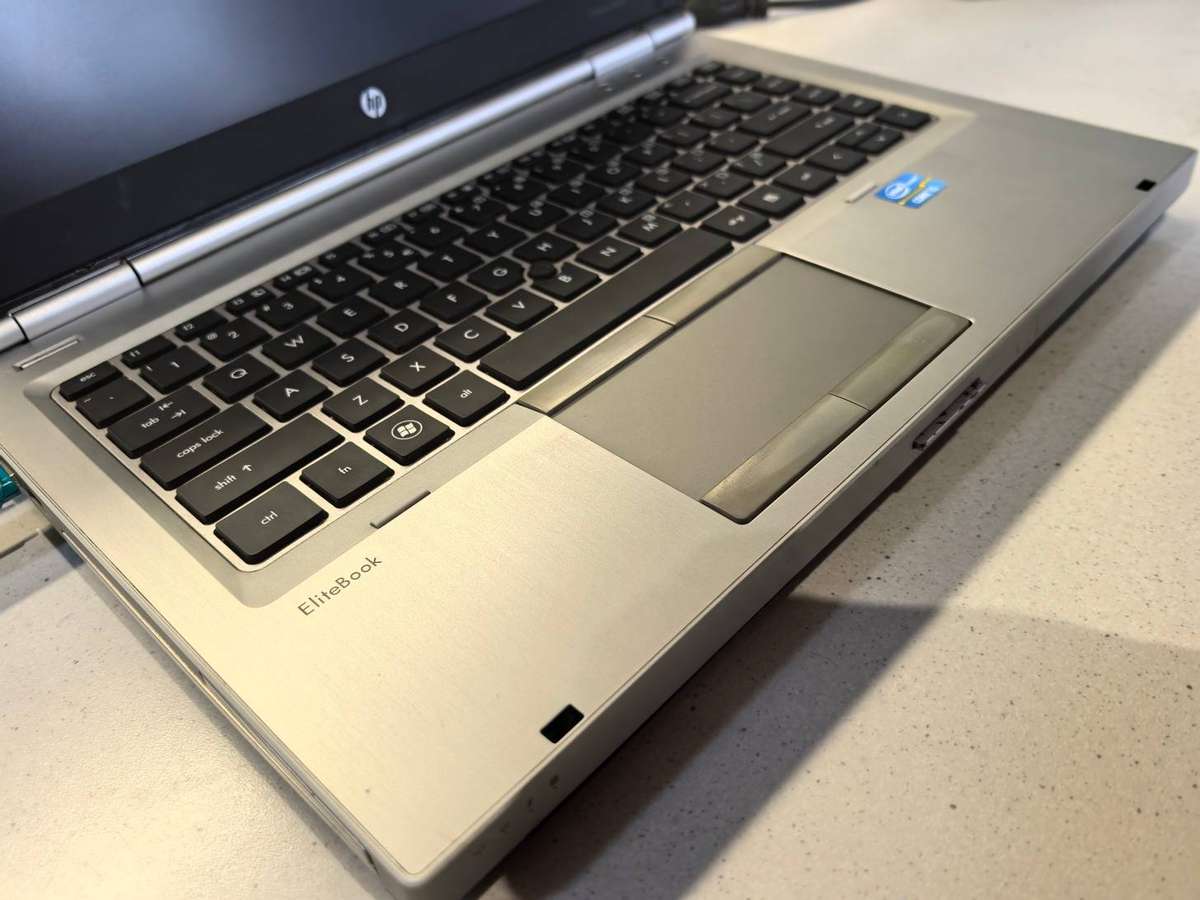 HP EliteBook 8460P - Intel Core i5-2520M - 4GB RAM - 500GB HDD-HD