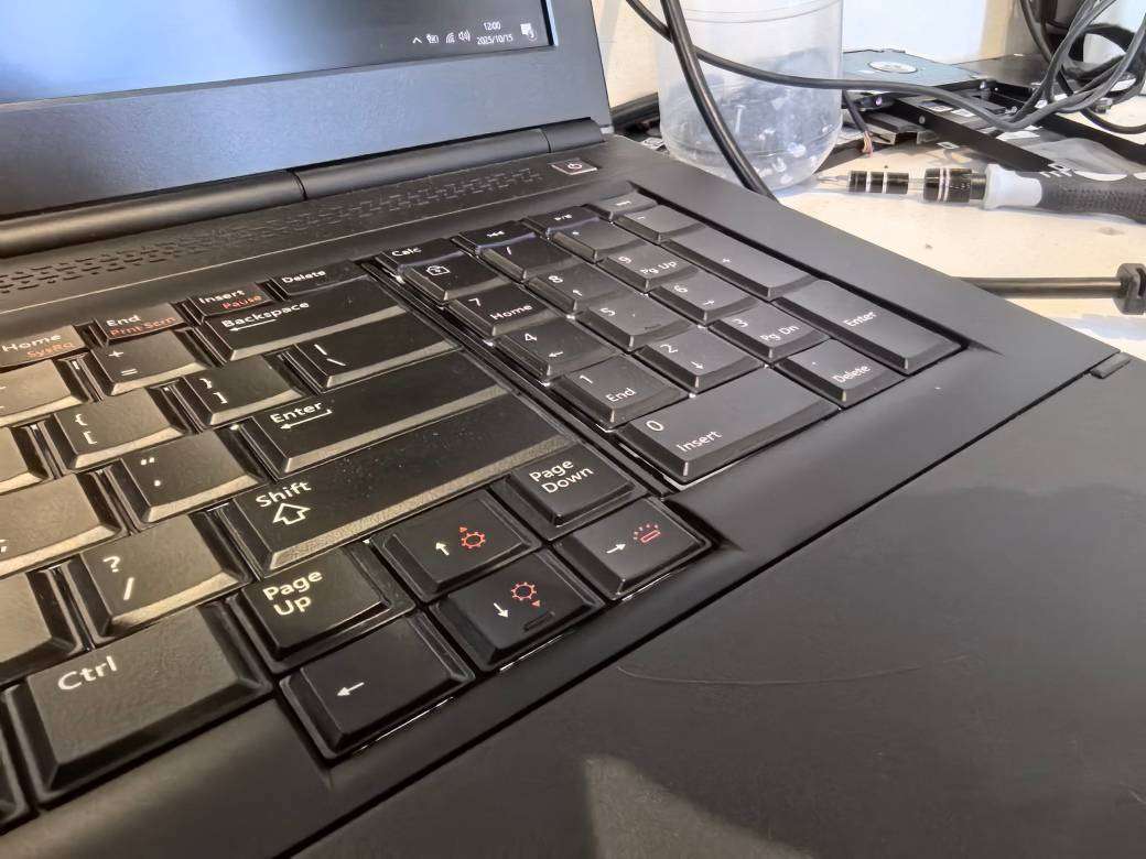 Graphic Design, Dell Precision M6600, i7-3740QM, 8GB RAM, 480GB SSD, NVIDIA QUADRO K4000M, Windows10