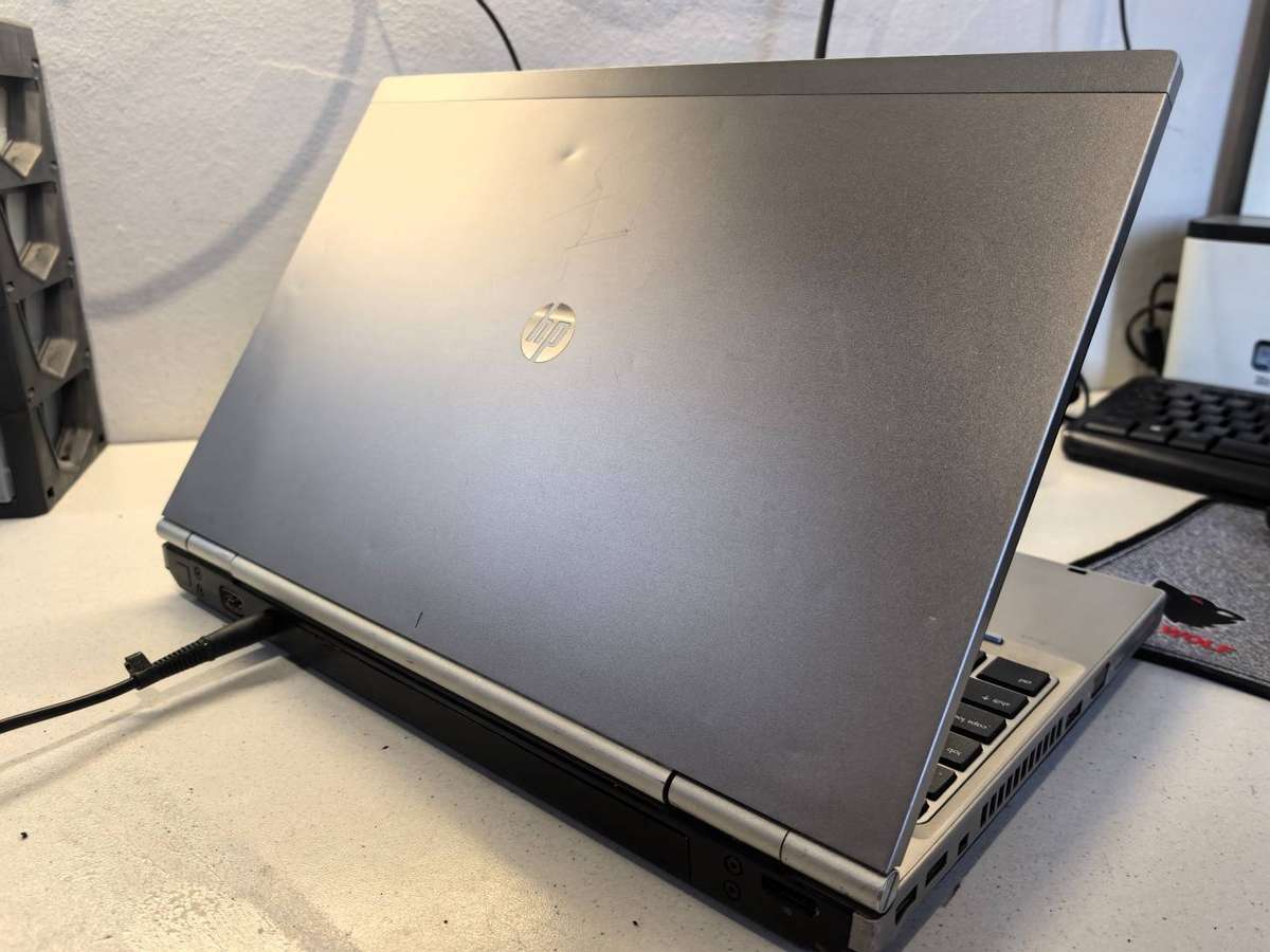 HP ELITEBOOK 8570P, i5-3360M , 8GB RAM,500GB HDD, HD+, Windows 10