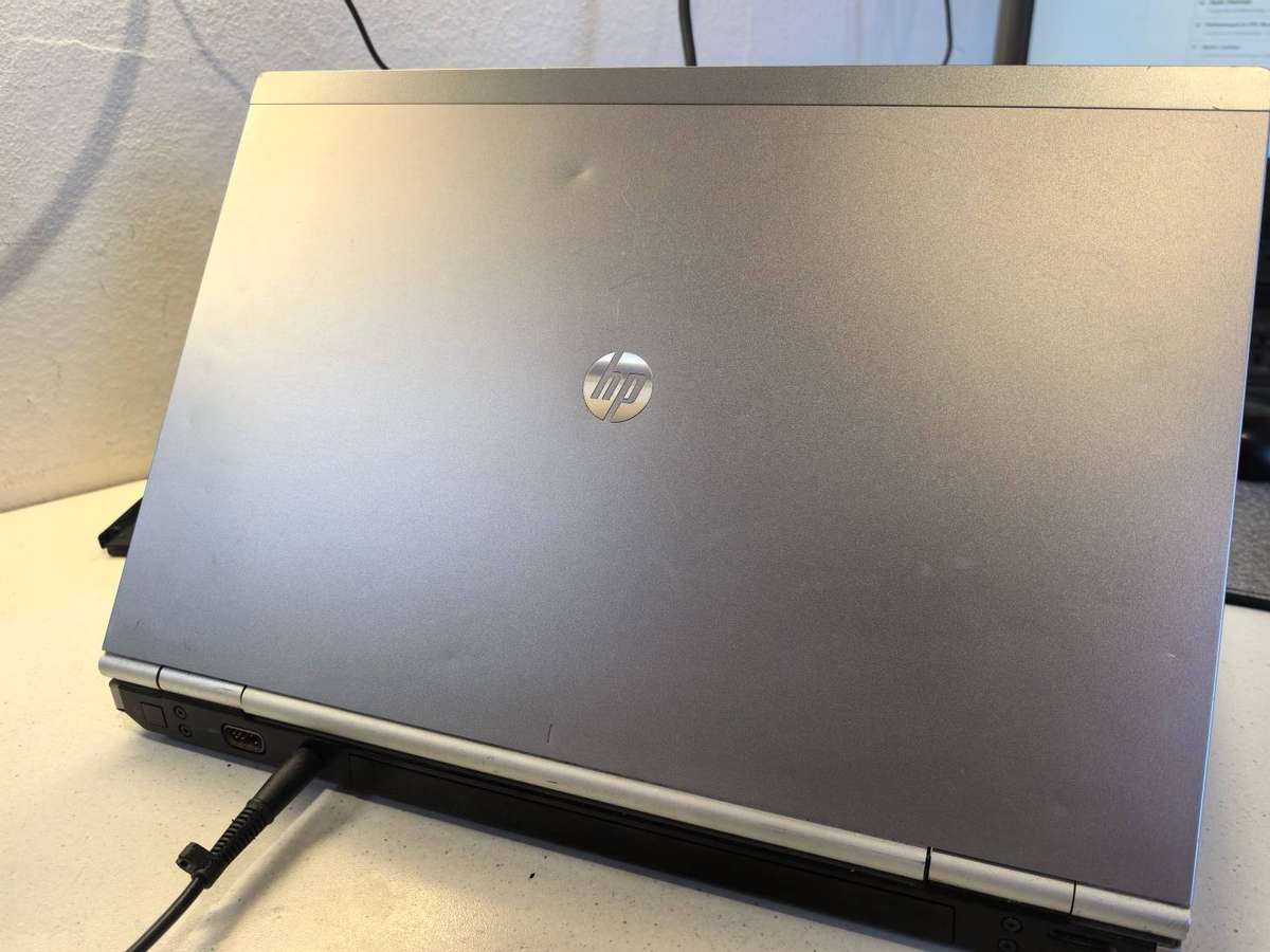 HP ELITEBOOK 8570P, i5-3360M , 8GB RAM,500GB HDD, HD+, Windows 10