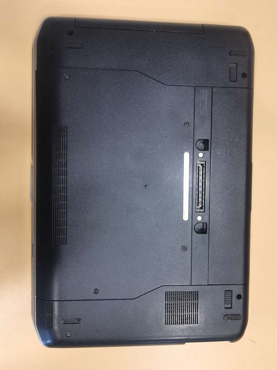Dell Latitude n Series - Intel Core i3-2350M @ 2.30GHz - 4GB RAM - 500GB HDD - Brand New Battery