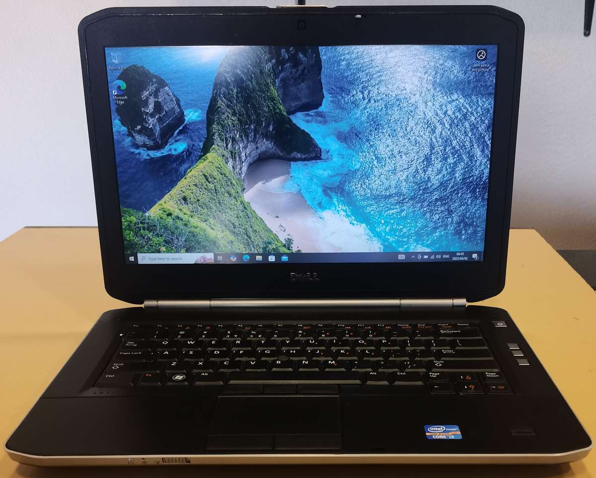 Dell Latitude E5420 - Intel Core i3-2330M @ 2.20GHz - 4GB RAM - 256GB HDD