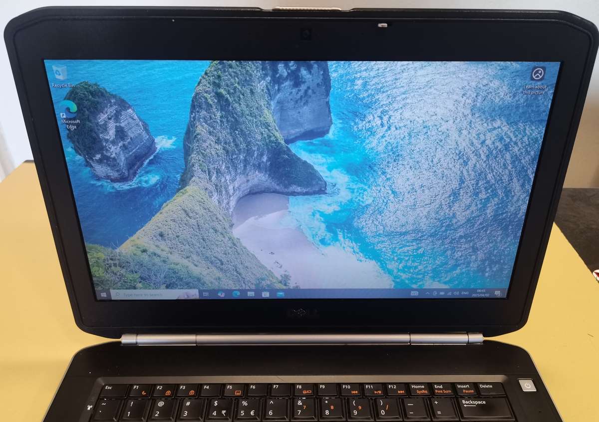 Dell Latitude E5420 - Intel Core i3-2330M @ 2.20GHz - 4GB RAM - 256GB HDD