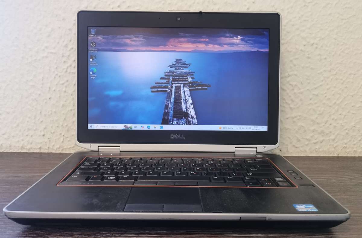 Dell Latitude E6420 - Intel Core i5-2520M @ 2.50GHz - 4GB RAM - 500GB HDD