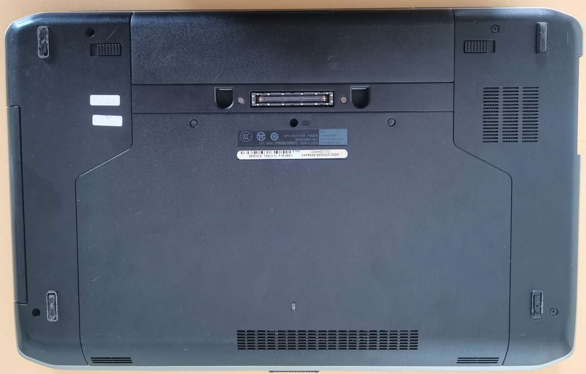 Dell Latitude E5530 - Intel Core i5-3210M @ 2.50 - 4GB RAM - 500GB HDD