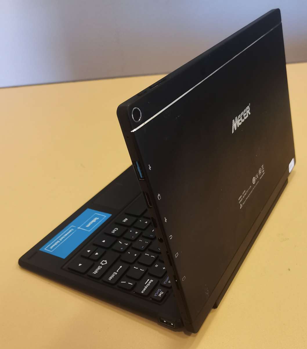 Mecer Xpress Executive A105c - Intel Atom x5-28350 @1.44GHz - 2GB RAM - 32GB HDD - Intel HD Graphics