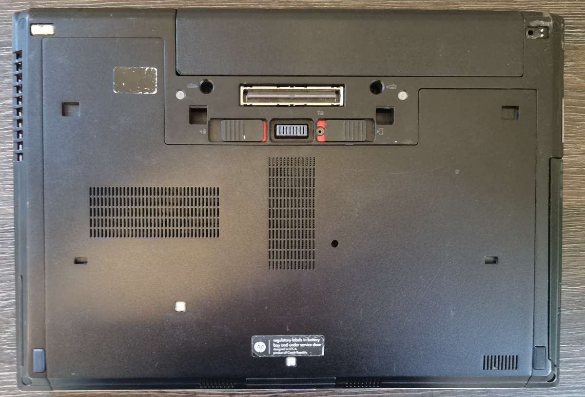 HP EliteBook 8460P - Intel Core i7-2620M @ 2.70GHz - 4GB RAM - 500GB HDD - Brand Dead