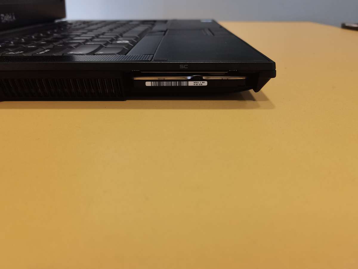 Dell Latitude E6410 - Intel Core i5-M 560 @ 2.67GHz - 4GB RAM - 500GB HDD - Battery Dead