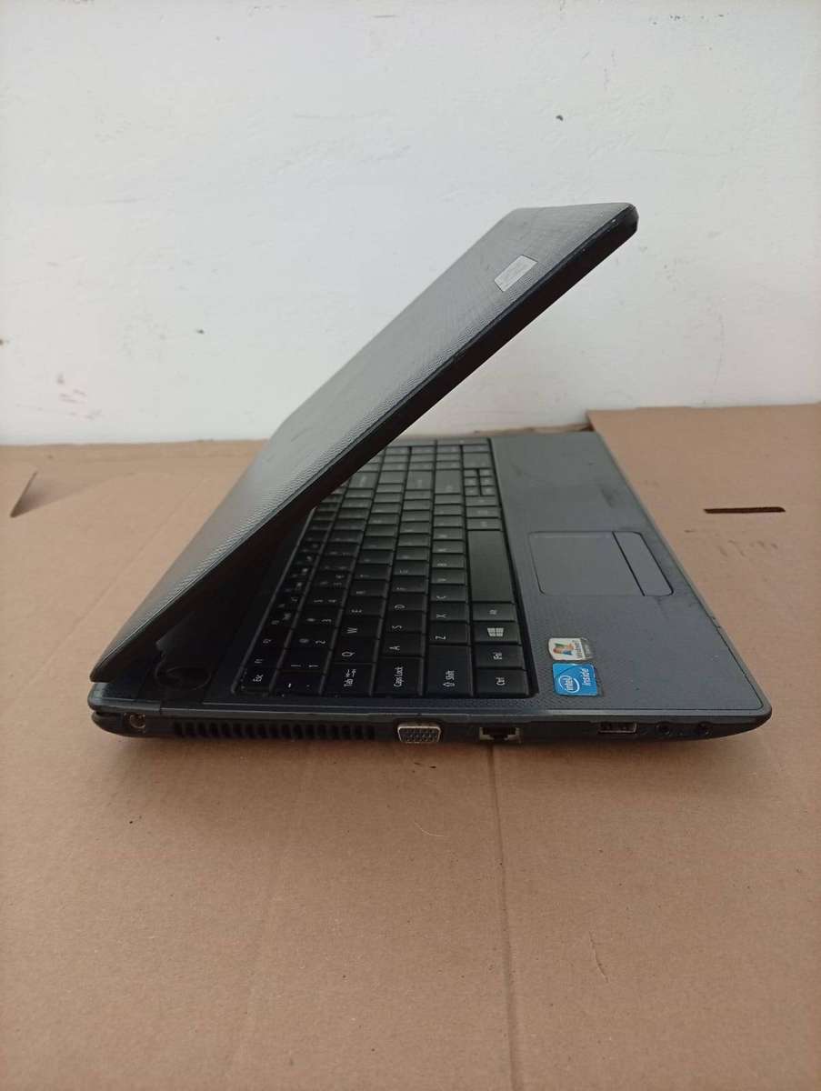 Acer Aspire 5333- Intel Celeron P4600-Intel HD Graphics-NON FUNCTIONING