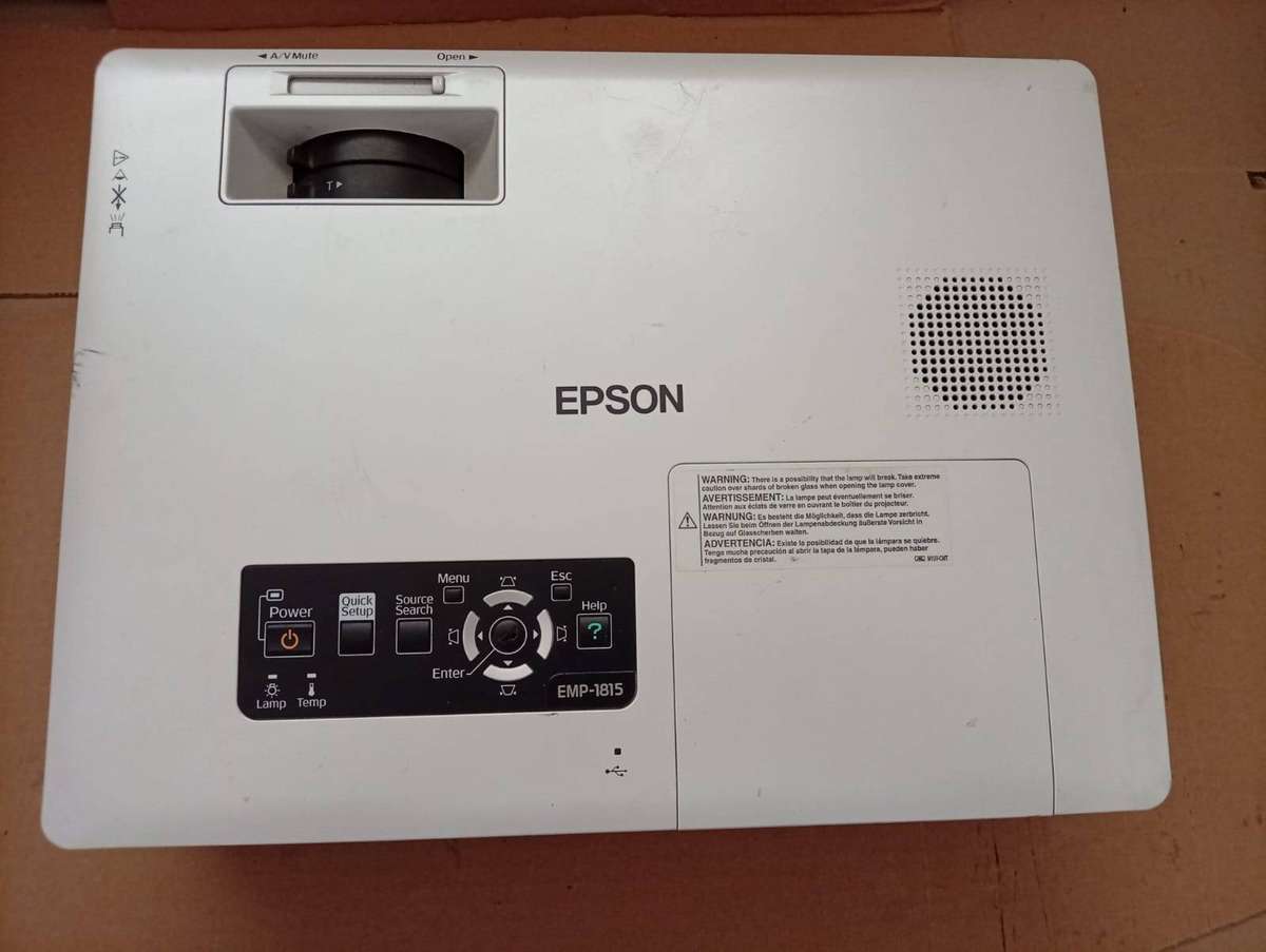EPSON LCD PROJECTOR EMP-1815