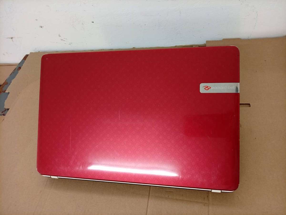 Packard Bell Easynote TV43HC- Intel Core I3-Gen 2-Intel HD Graphics--NON FUNCTIONING