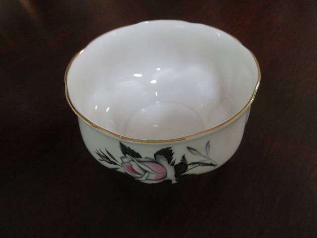 Royal Albert Queen's Messenger sugar bowl