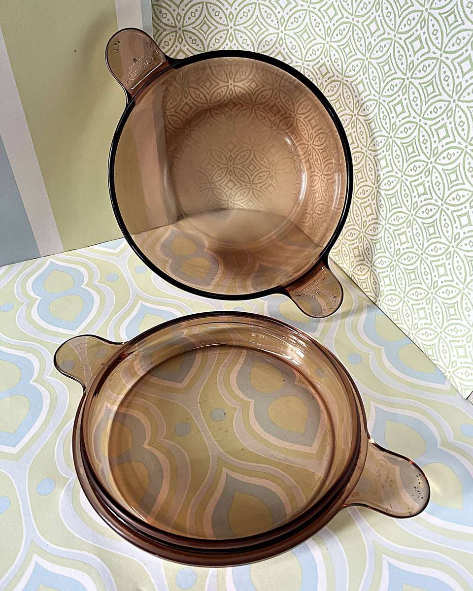 Vintage Corning Vision Ware 2.5L Casserole Dish