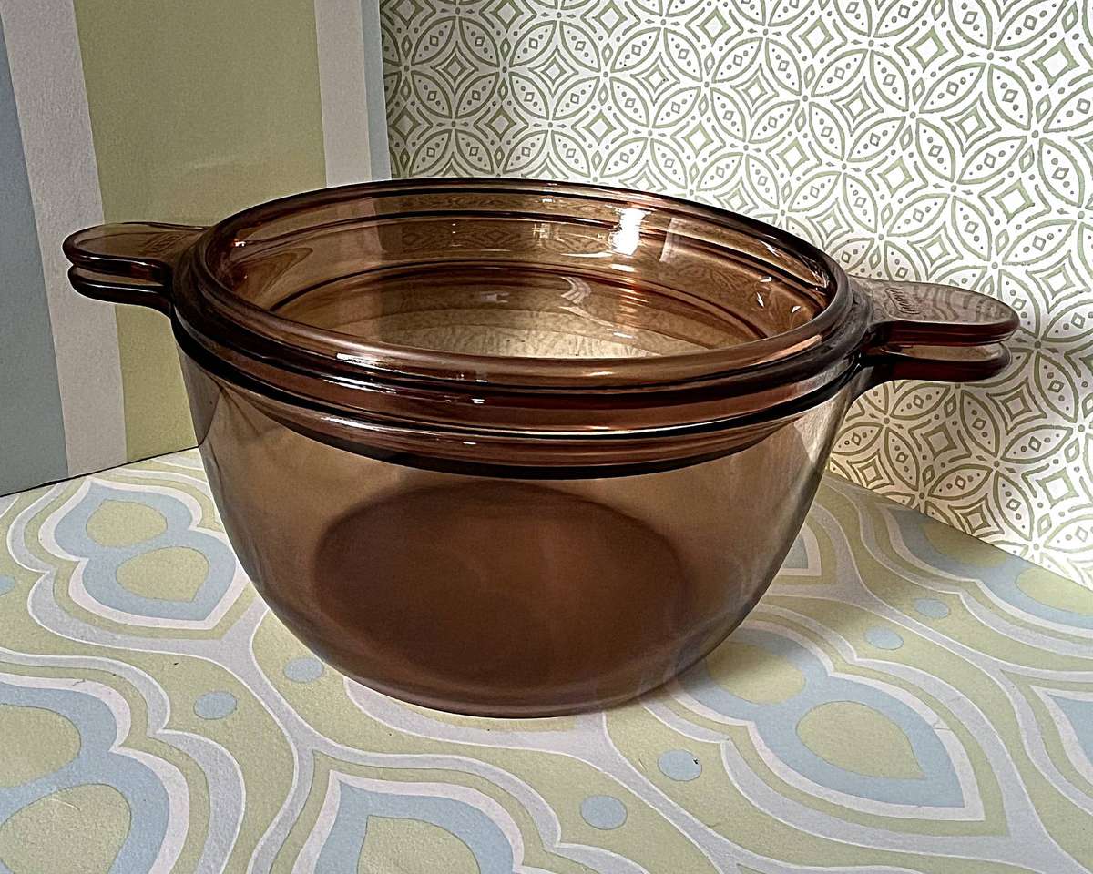 Vintage Corning Vision Ware 2.5L Casserole Dish