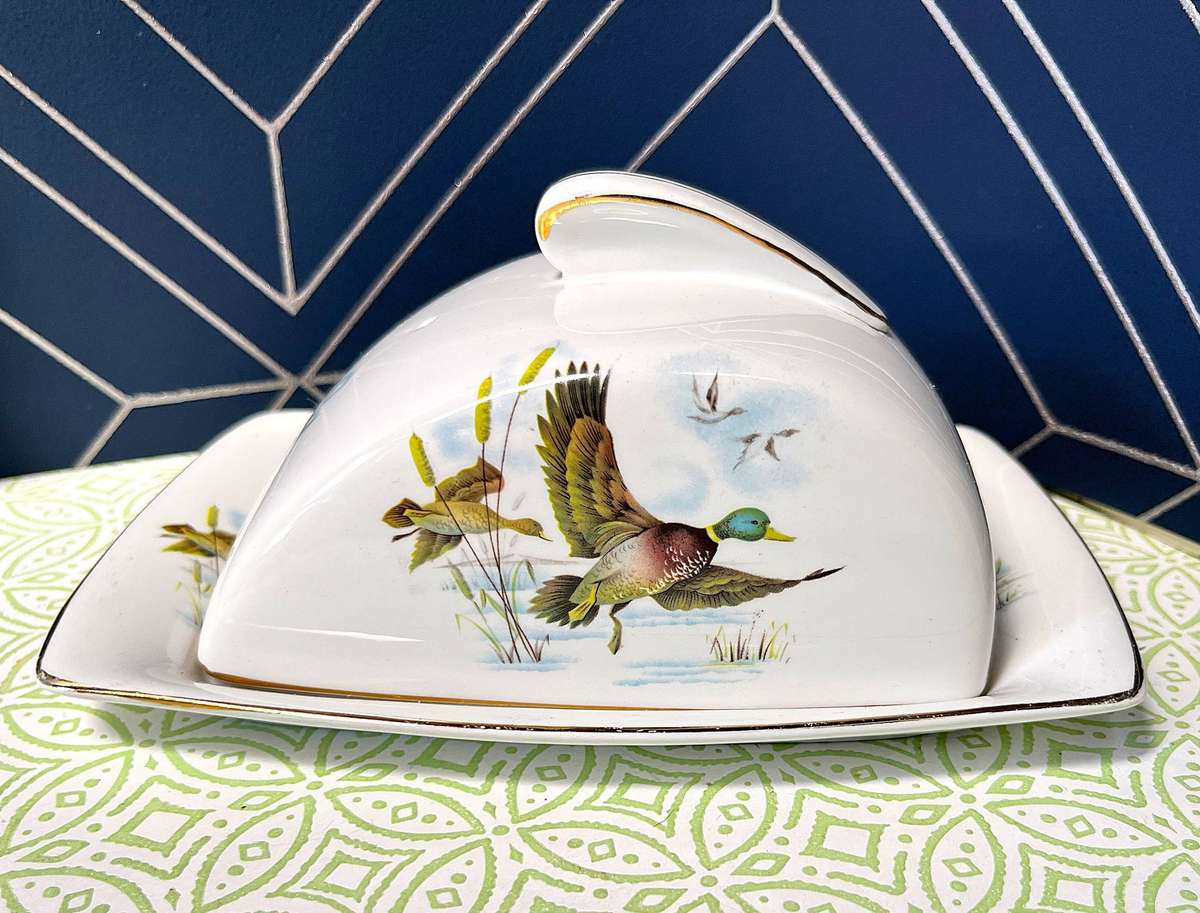 Beautiful Fenland Flying Ducks Butter Dish by Alfred Meakin
