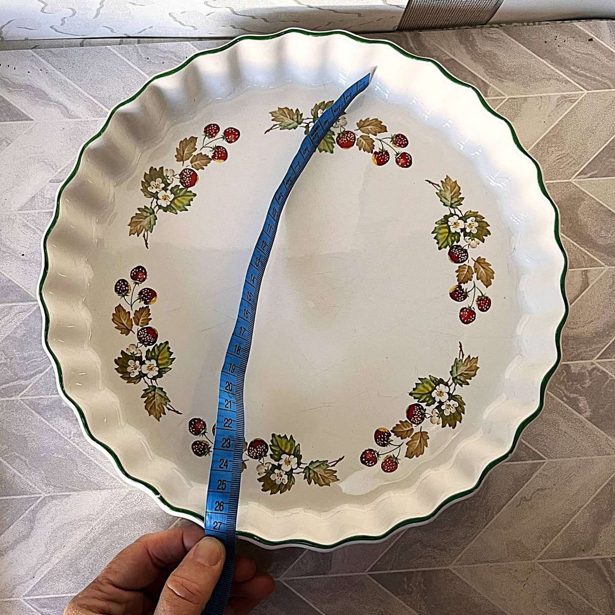 Vintage Action Japan Ceramic Strawberry Pie Dish