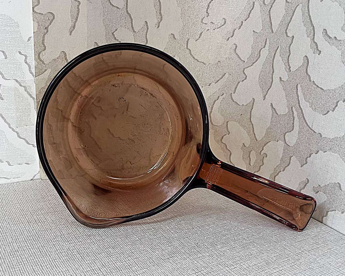 Vintage Corning Vision Ware 0.5L Saucepan with Spout.